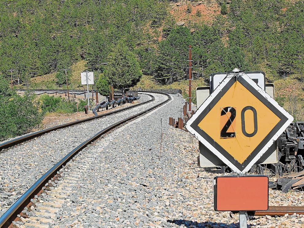 Limitación de velocidad en el tramo de Caparrates, donde se desarrollarán las obras.