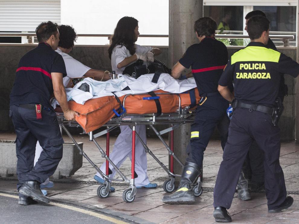 Traslado de heridos al hospital Miguel Servet de Zaragoza.