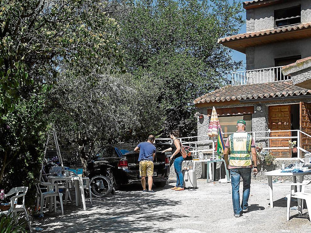 La Guardia Civil envió a Zaragoza a varios expertos en investigación de incendios para esclarecer las causas del suceso de Santa Fe. Sin embargo, estos aún no han remitido sus conclusiones al juez que instruye el caso.