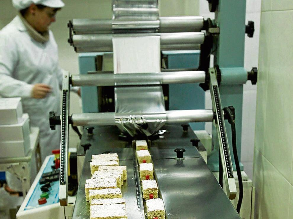 Obrador de la pastelería Albás, donde se elabora exclusivamente el pastel Biarritz.