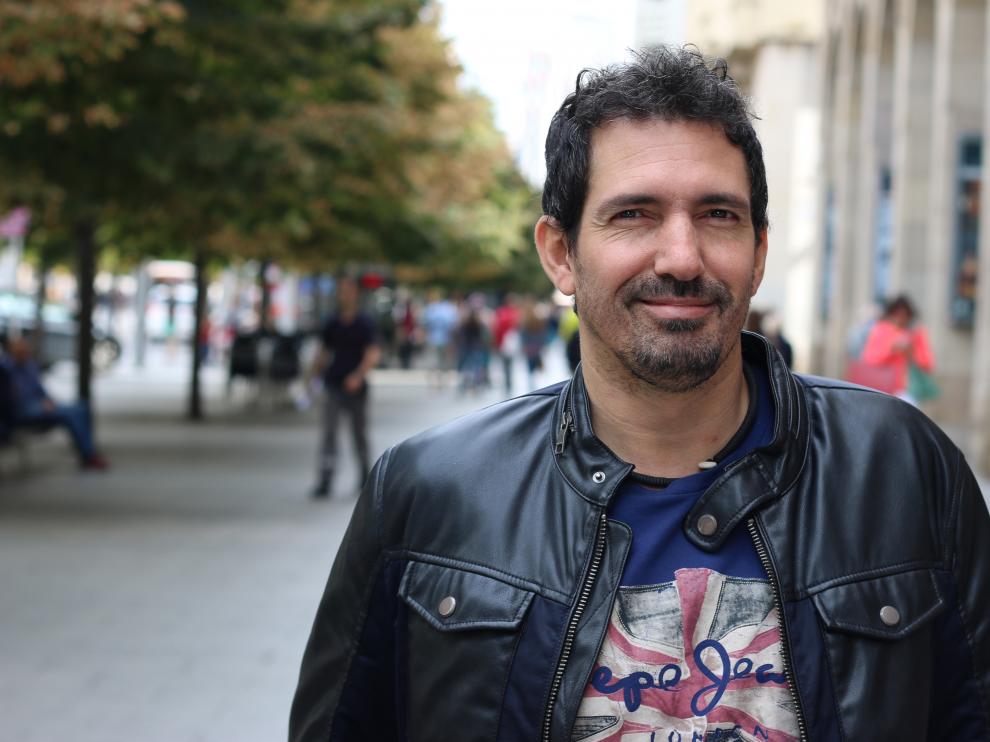 El profesor César Bona.