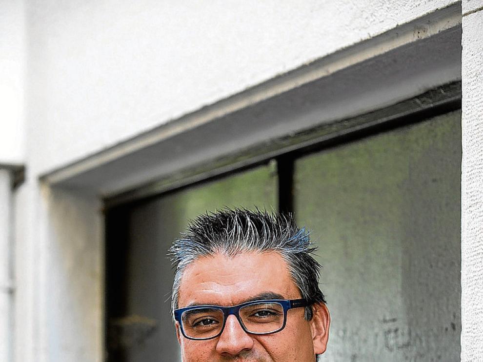 Lorente, fotografiado en el centro de Zaragoza.