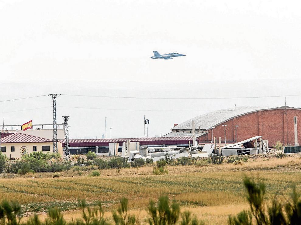 La OTAN monta el cuartel general de las supermaniobras en la base de Zaragoza