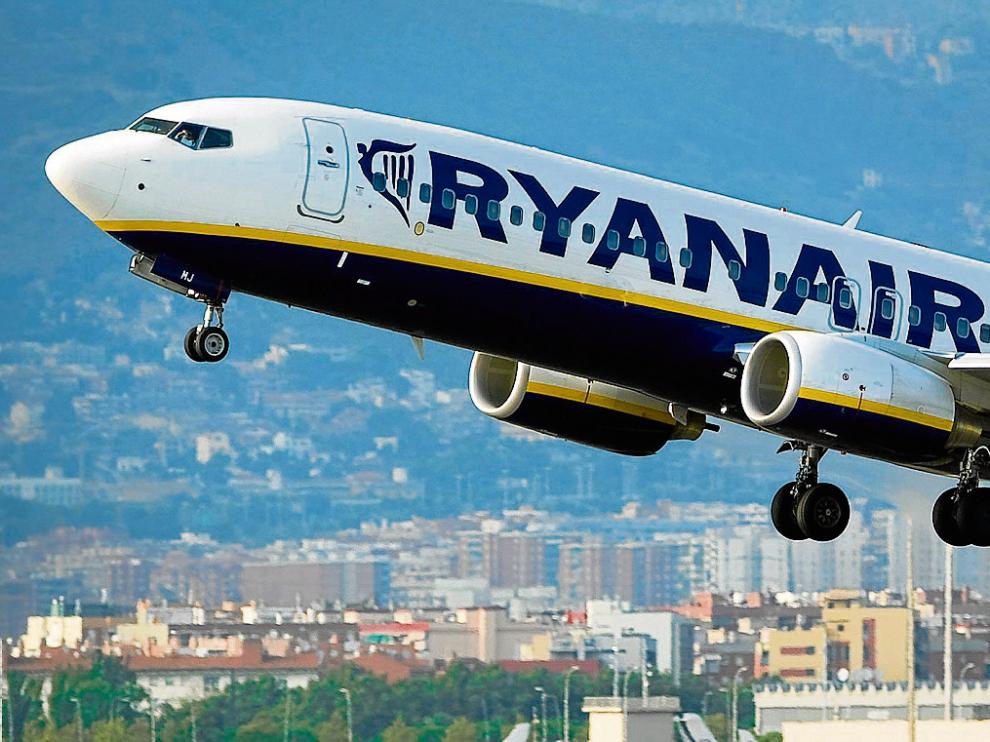 Un avión de Ryanair despega del aeropuerto de Barcelona el pasado 5 de agosto.