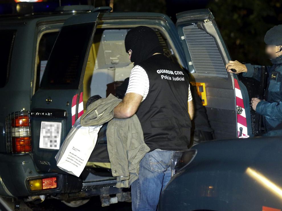 La Guardia Civil durante una operación contra ETA