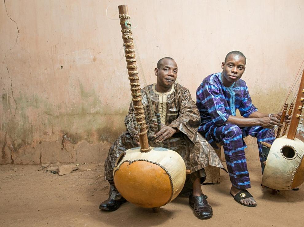 Kora Toumani Diabaté y su hijo Sidiki