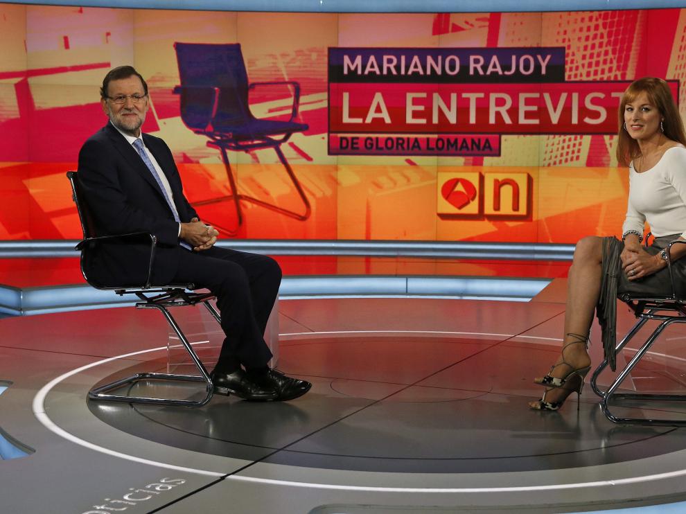 Mariano Rajoy durante su entrevista en Antena 3 con Gloria Lomana.
