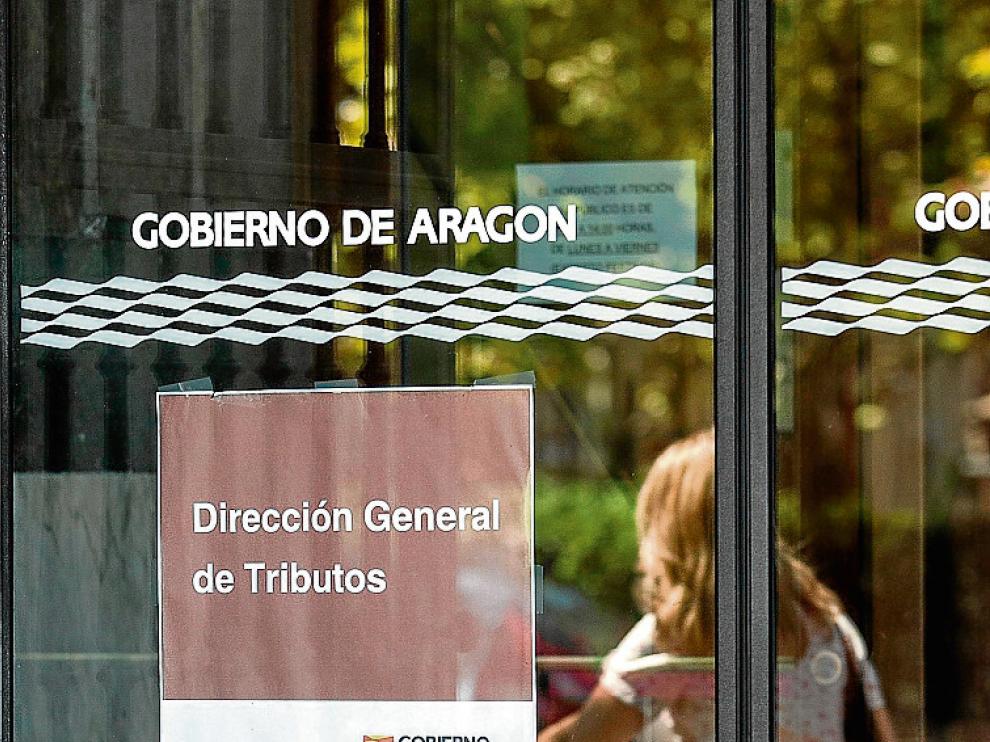 Oficina de gestión de tributos de la DGA en Zaragoza.
