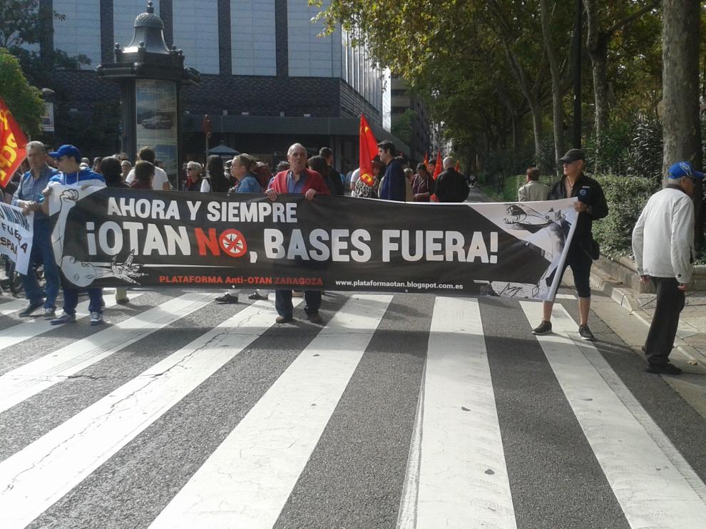 Manifestación anti-OTAN en Zaragoza