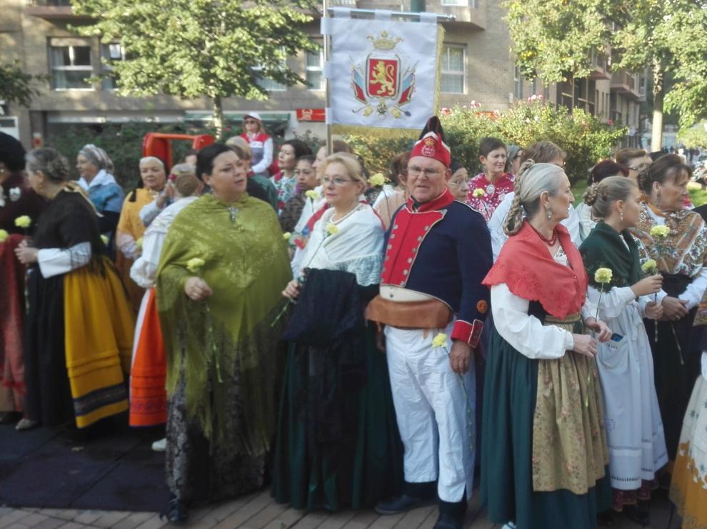 Homenaje en la plaza del Portillo.