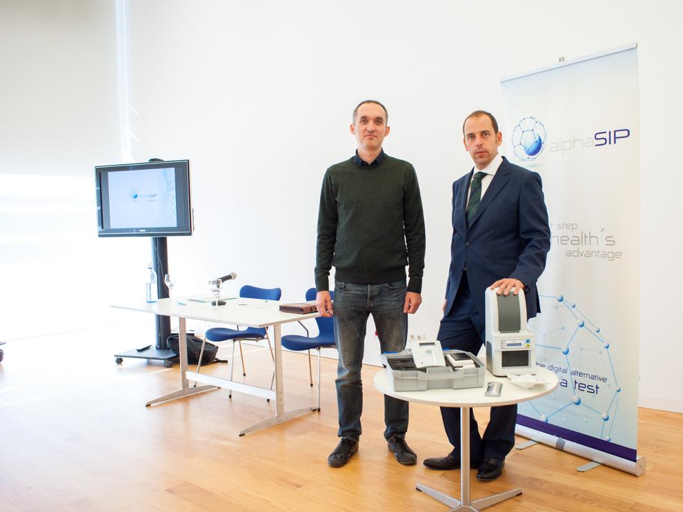 Luis Fernández, miembro del I3A y adscrito al Departamento de Ingeniería Mecánica de la UZ, y Miguel Roncalés, CEO y fundador de AlphaSIP.