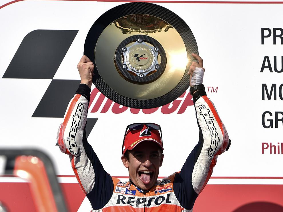 Marc Márquez celebra su victoria.