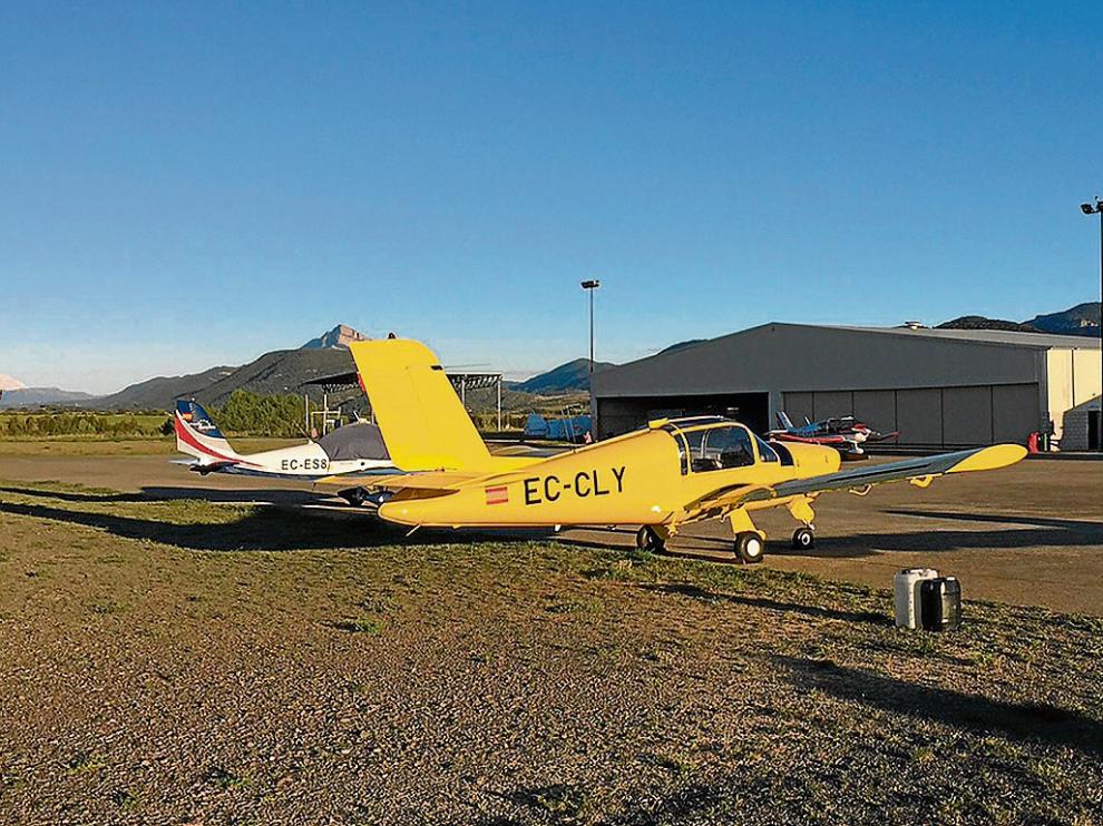Ayer empezaron a llegar algunas avionetas para la concentración de hoy.