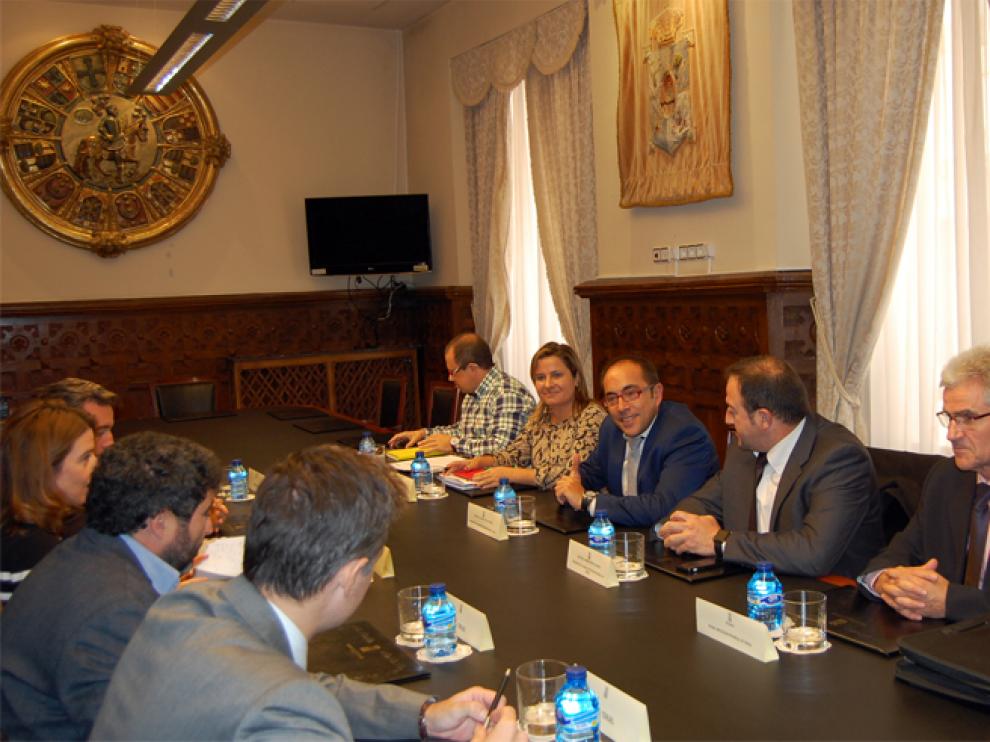 Ambos presidentes de la Diputación de Soria y Teruel también han mantenido un encuentro con los agentes sociales y económicos.