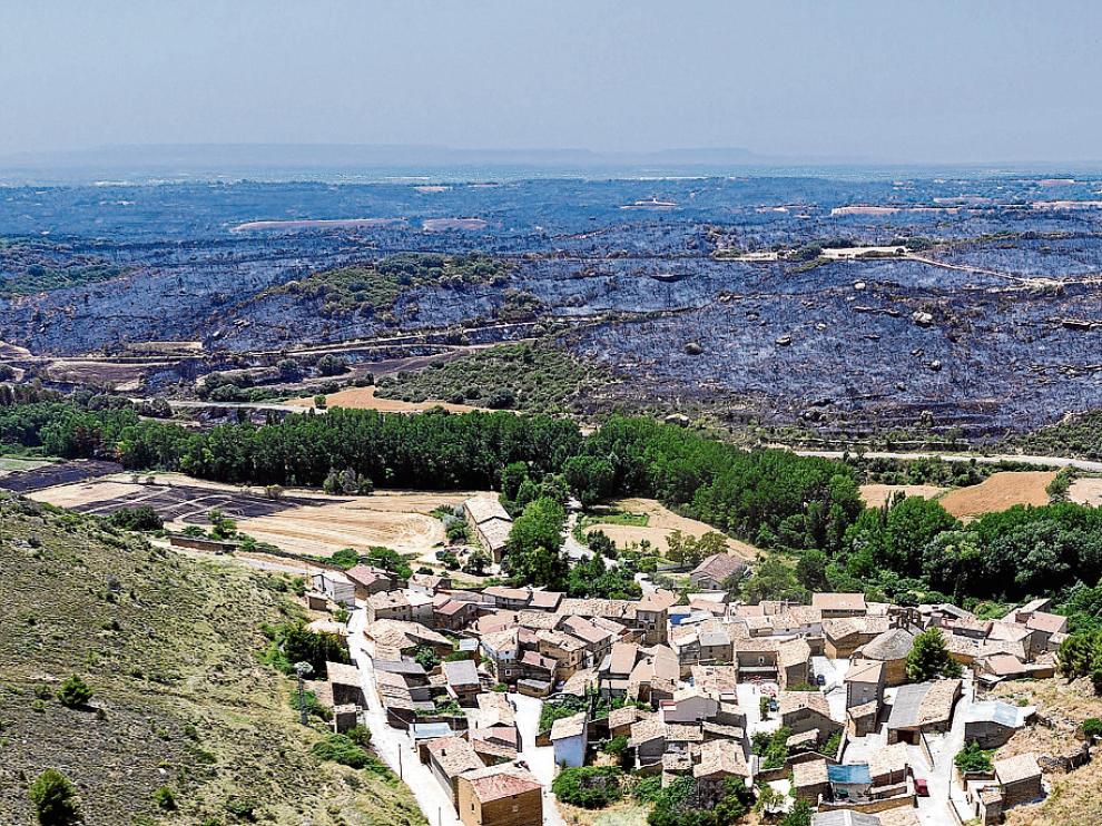 Uno de los usos de los drones es la ayuda que prestan en situaciones de emergencia. La fotografía la tomó un dron en la localidad de Asín (Zaragoza), durante el incendio del pasado mes de julio.