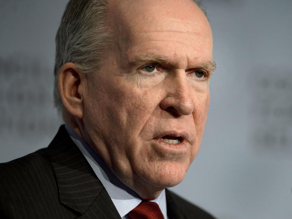 El FBI investiga si un adolescente pirateó los correos de John Brennan