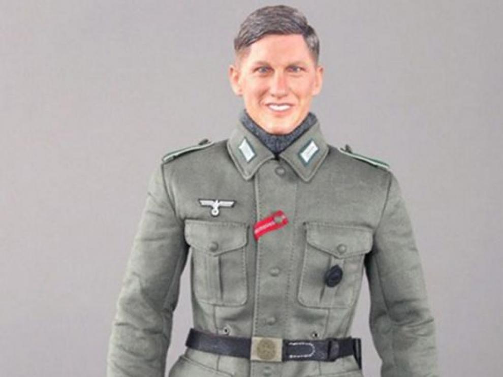 Una imagen del muñeco nazi llamado Bastian
