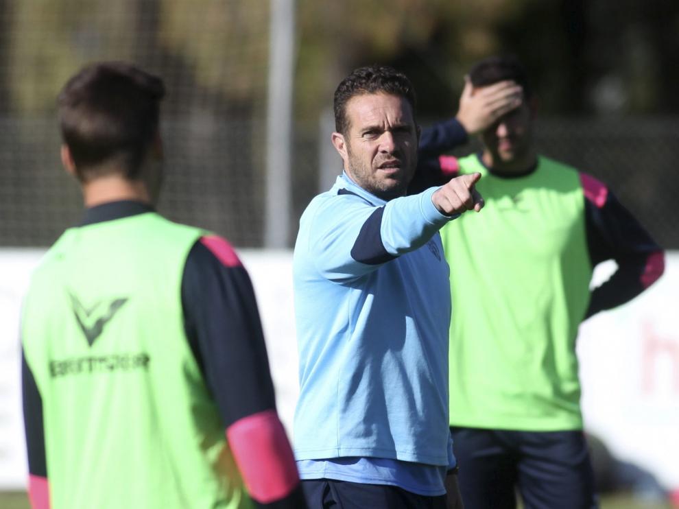 Tevenet, durante un entrenamiento del Huesca