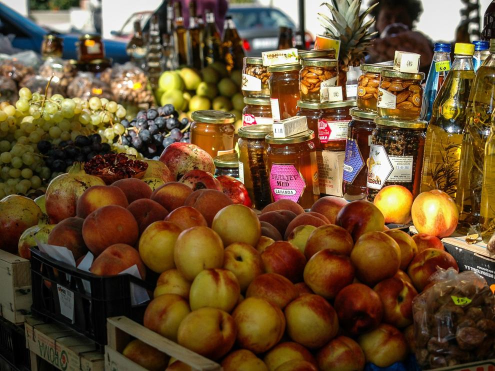 Mercado de fruta ecológica.