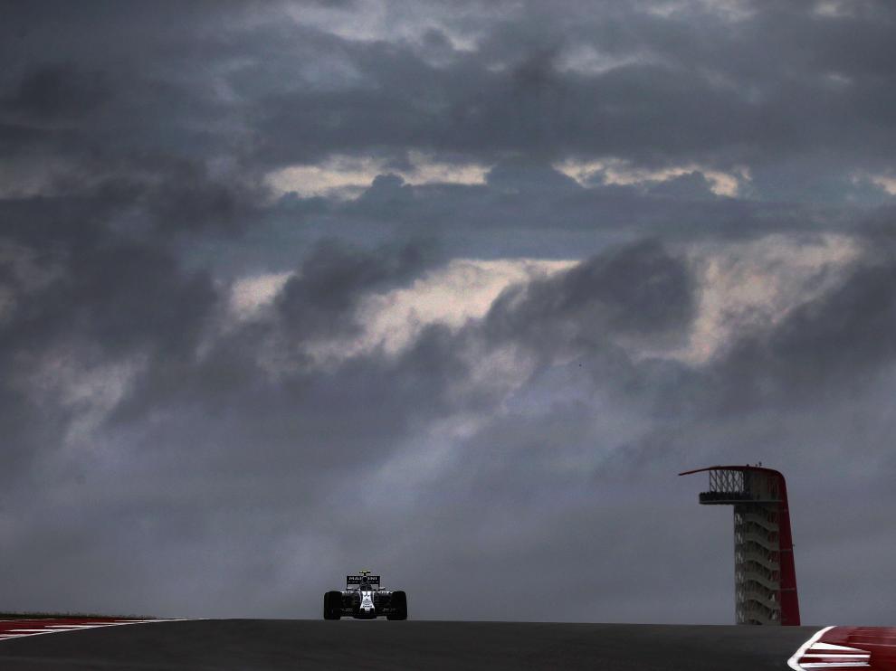 La tormenta, sobre el circuito de Austin