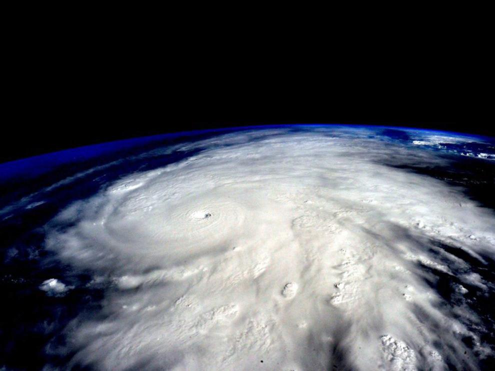 Imagen del huracán Patricia tomada por el astronauta Scott Kerry desde la Estación Espacial Internacional este viernes.