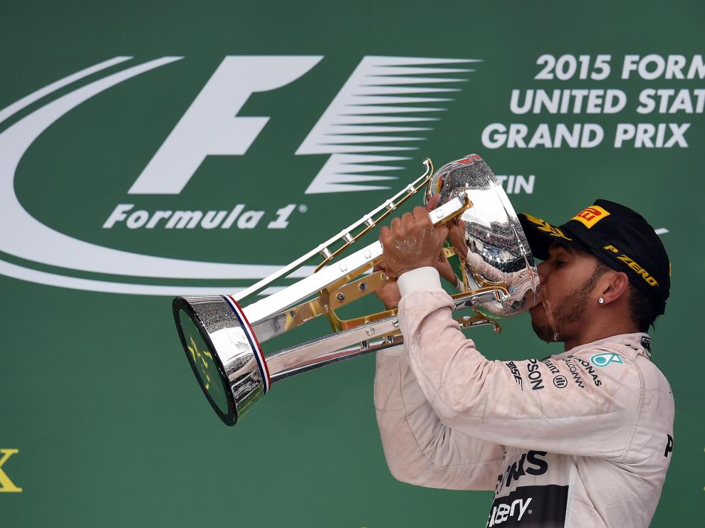 Hamilton celebra su victoria en Austin.