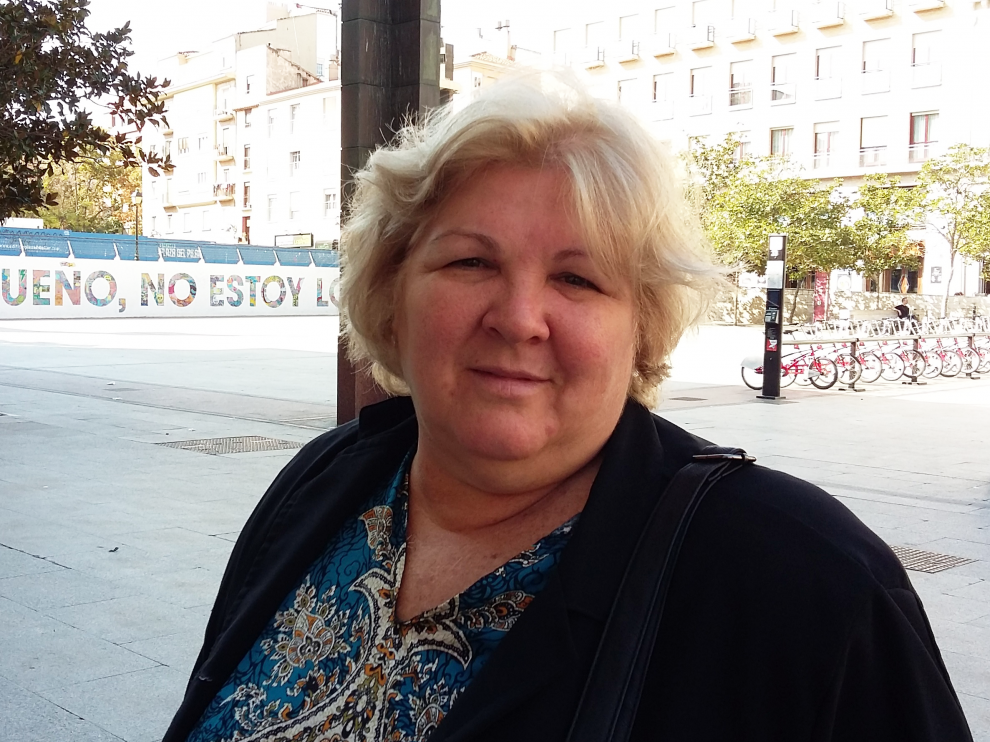Aleida Guevara en la plaza del Pilar.