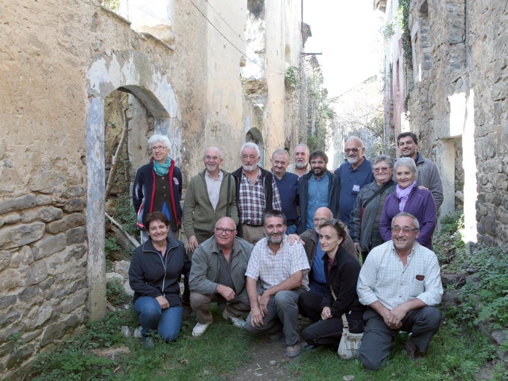 Évole, en una calle de Jánovas con antiguos vecinos