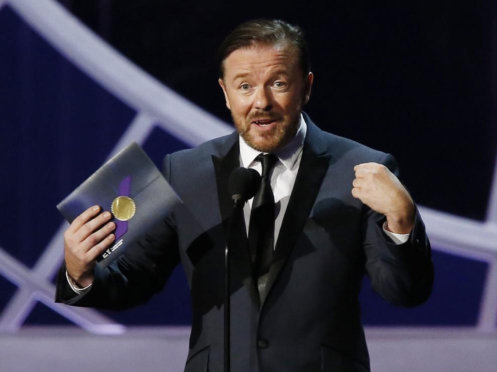 Ricky Gervais presentará los Globos de Oro por cuarta vez.