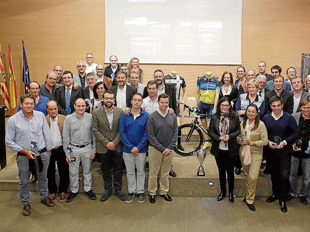 Los médicos premiaron a sus principales profesionales por sus éxitos deportivos.