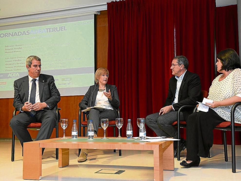 De izquierda a derecha, Alejandro Ibrahim, Jemma Markham, Ismael Villalba y Camino Ibarz.