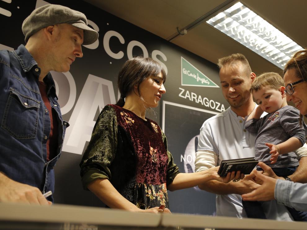 La pareja ha firmado discos desde antes de la hora prevista