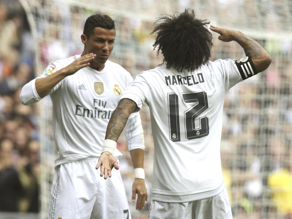 Cristiano Ronaldo y Marcelo celebran uno de los goles