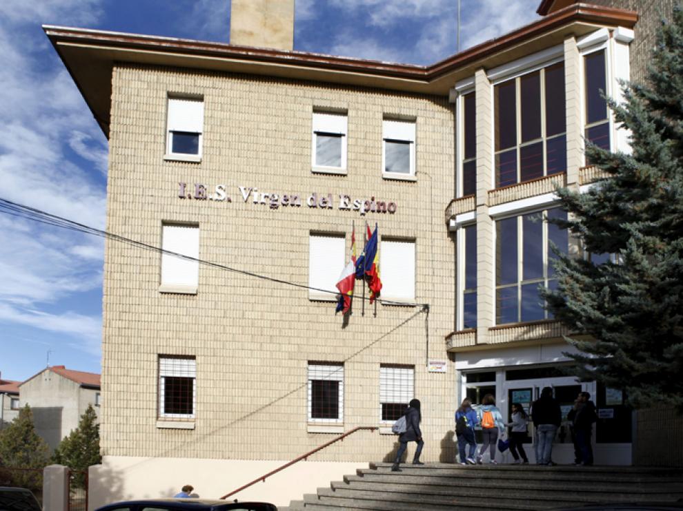 Fachada del instituto Virgen del Espino