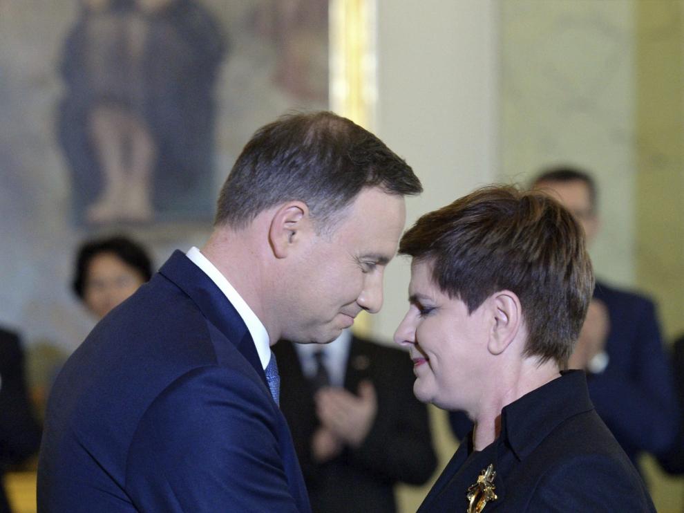 El presidente polaco y Beata Szydlo, primera ministra de Polonia.
