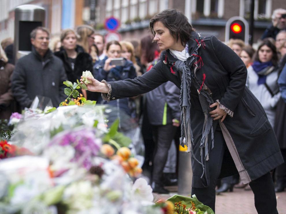 Acto conmemorativo por las víctimas del atentado de París.