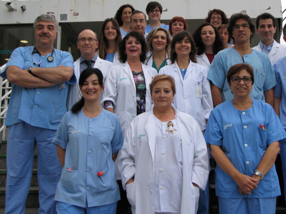 En la puesta en marcha de esta técnica combinada participan distintos equipos de especialistas de Cardiología (Hemodinámica, Electrofisiología, Ecocardiografía...), Anestesia y Enfermería especializada.