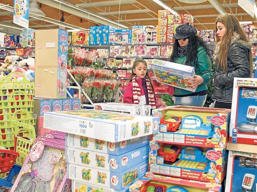 Los descuentos en juguetes incentivan las compras de Navidad.