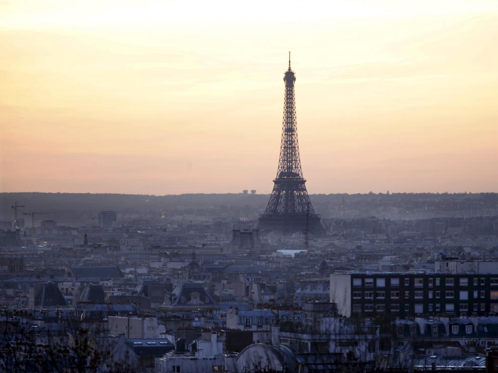 Amanecer sobre París, este miércoles.
