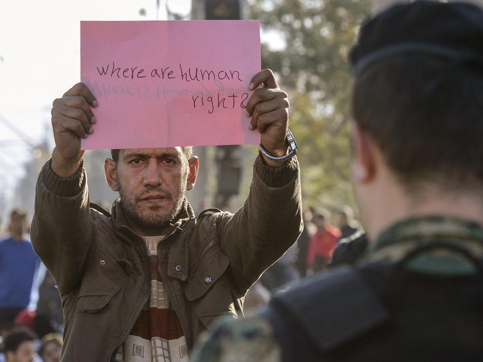 ?Suecia anuncia que no tiene alojamiento para todos los refugiados que llegan.