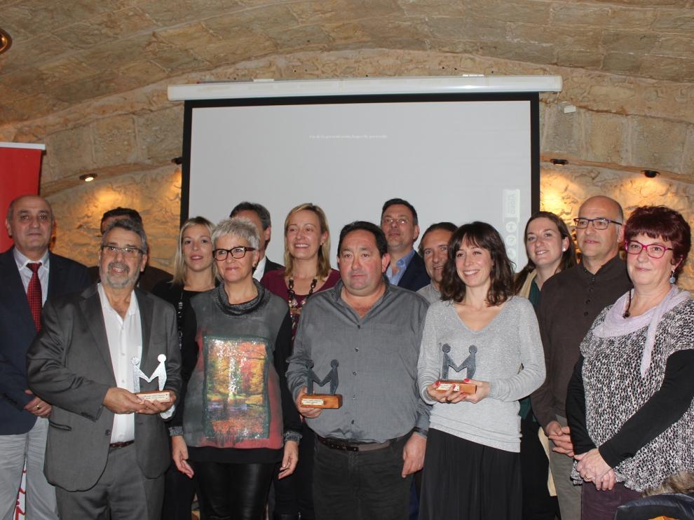 Imagen de familia de los galardonados y finalistas de los premios empresariales.