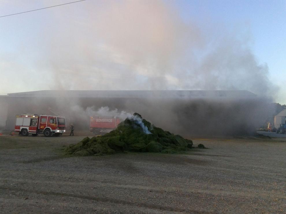 Incendio en la Cooperativa Virgen de la Corona de Almudévar