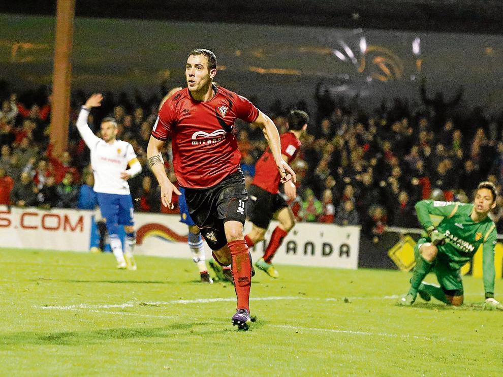 Urko Vera, después de marcarle un gol en Anduva al Zaragoza la pasada campaña.