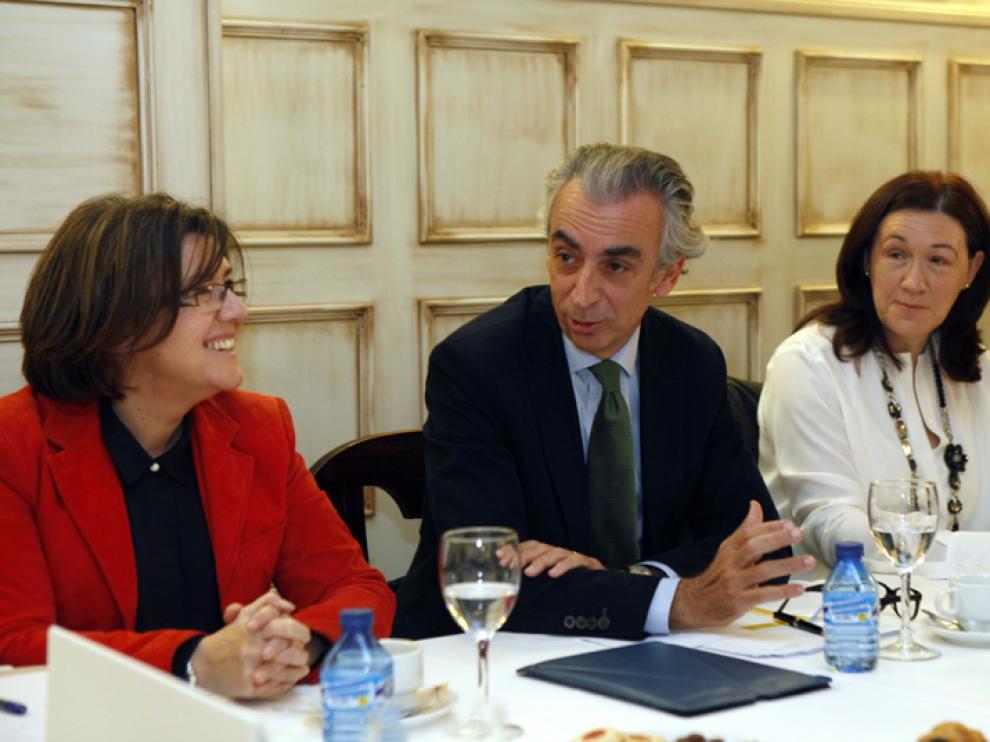 El secretario de Estado de Hacienda, Miguel Ferre, ha participado en un acto con empresarios sorianos por el Partido Popular.