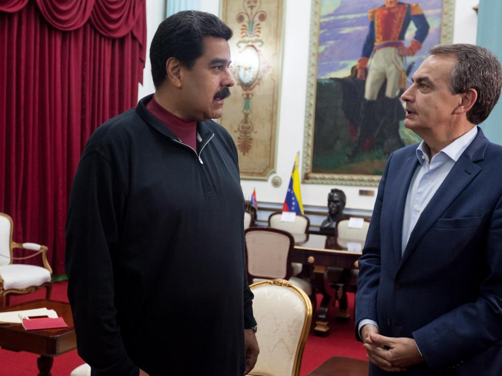 Maduro ha recibido a Zapatero en la sede presidencial de Venezuela la víspera de las elecciones.