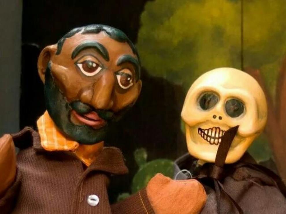 Imagen de 'El doctor improvisado' de Teatro al Hombro.