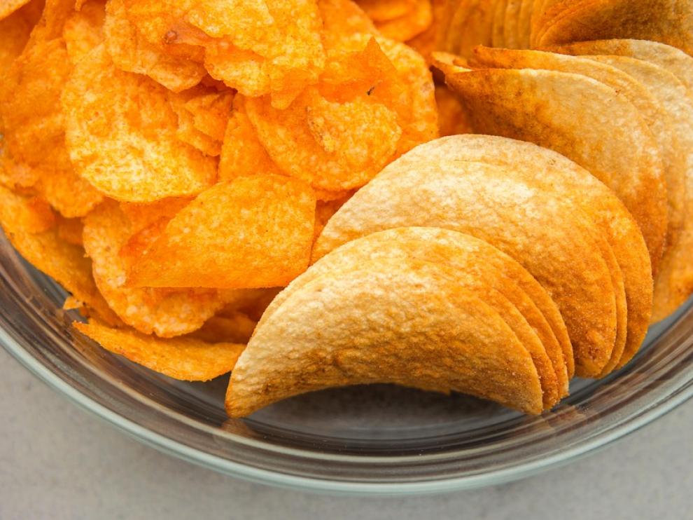 Hasta ahora se han alcanzado reducciones de un 18% de sal en patatas fritas y un 13% en snacks para mejorar el perfil nutricional de estos productos.
