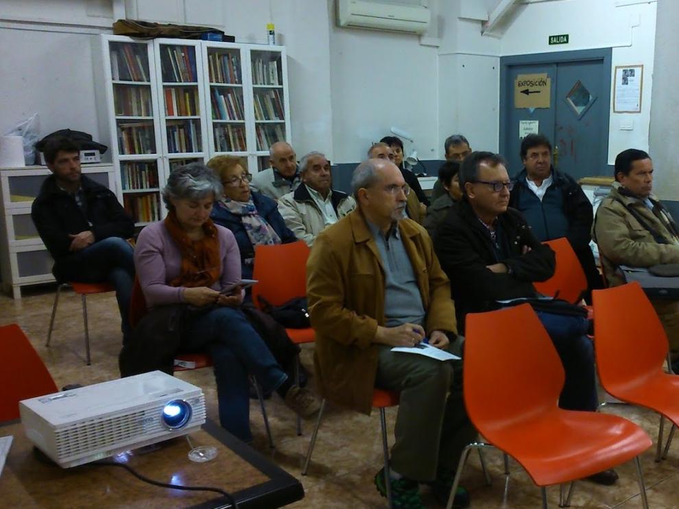 Las sesiones del ciclo Las otras historias tienen lugar en la sede de la Asociación de Vecinos Venecia-Montes de Torrero