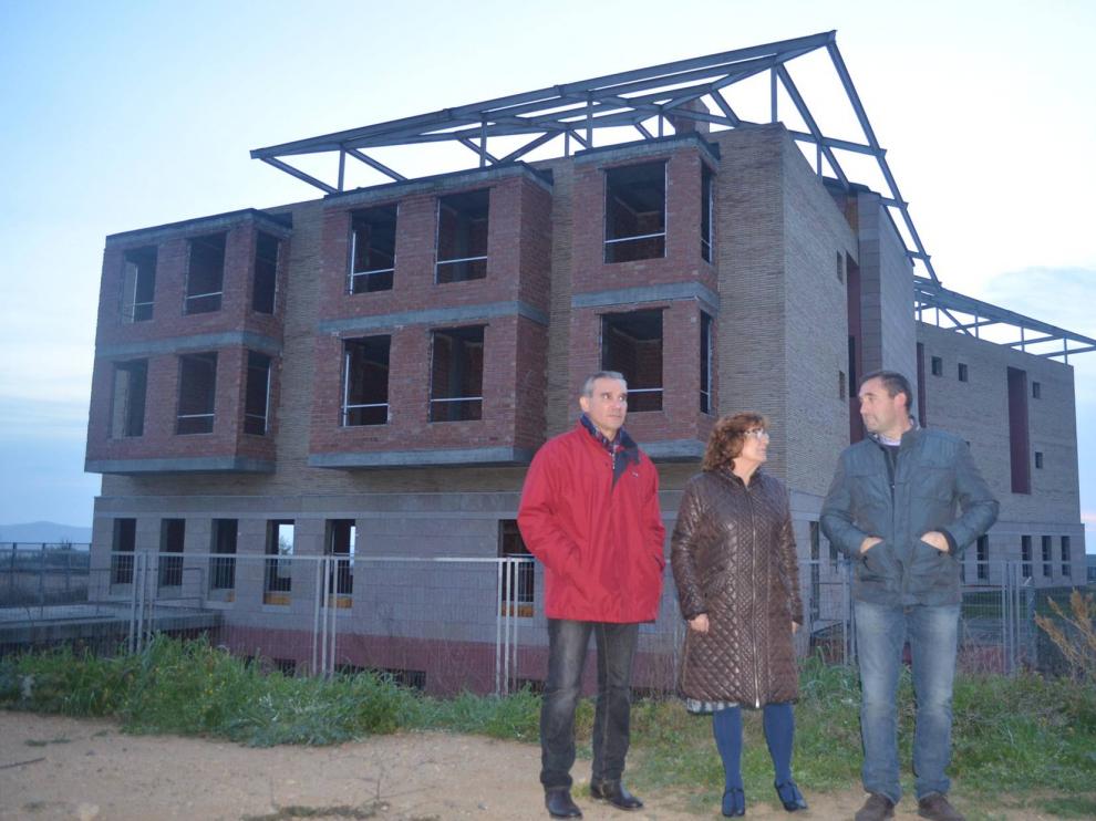 Las obras de la residencia comarcal de Fonz llevan años paradas.