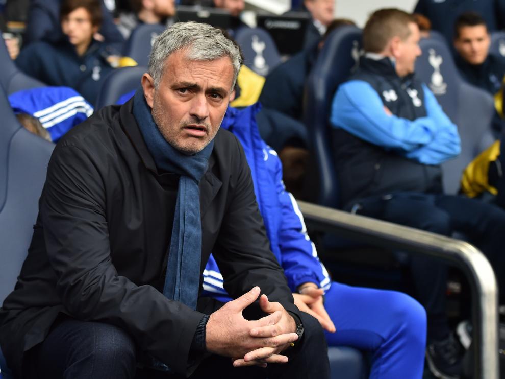 Mourinho, en el banquillo del Chelsea